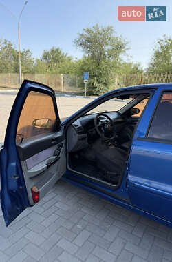 Хэтчбек Geely MR 2008 в 