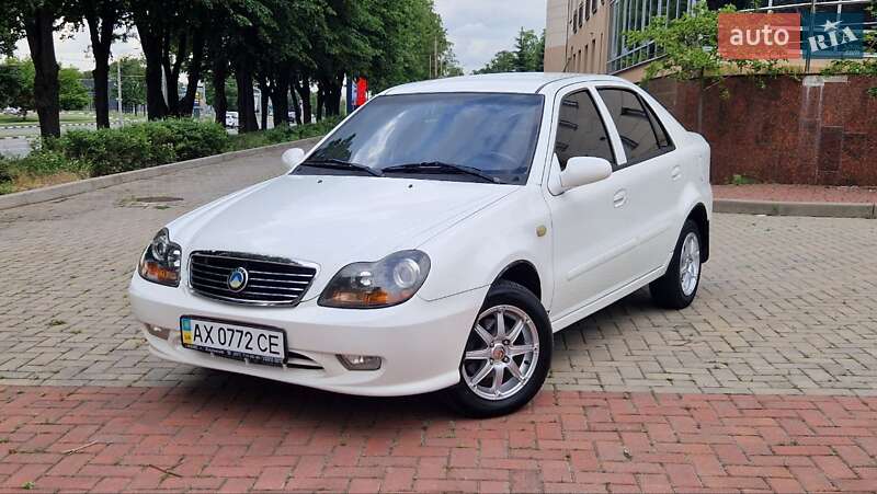 Хэтчбек Geely MR 2009 в 