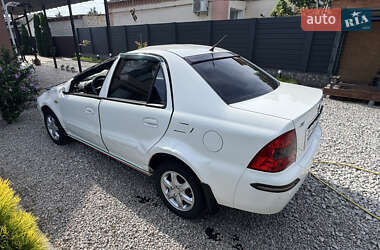 Хэтчбек Geely MR 2008 в 