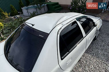 Хэтчбек Geely MR 2008 в 