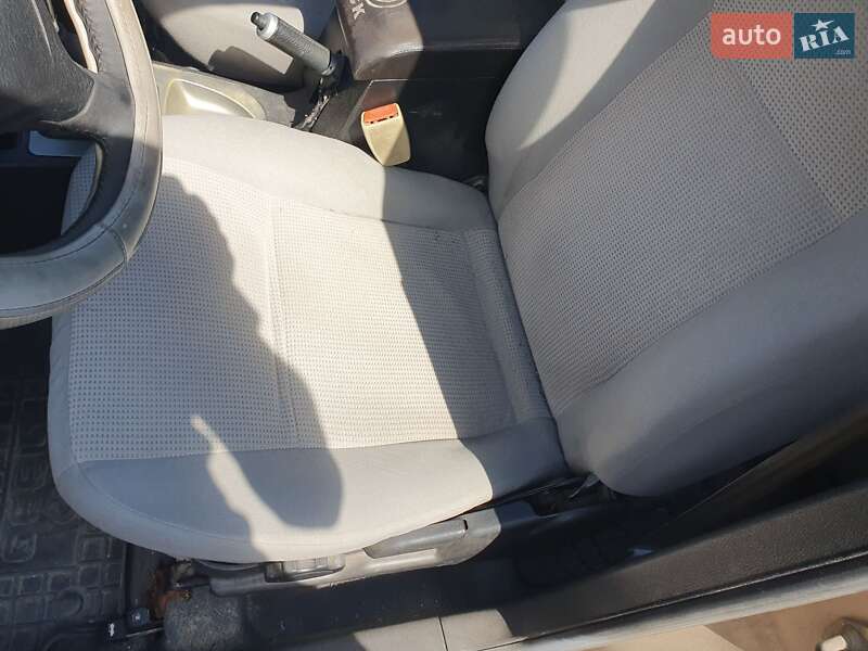 Хэтчбек Geely MR 2009 в Киеве
