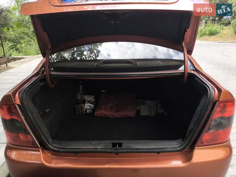 Хэтчбек Geely MR 2007 в Черновцах