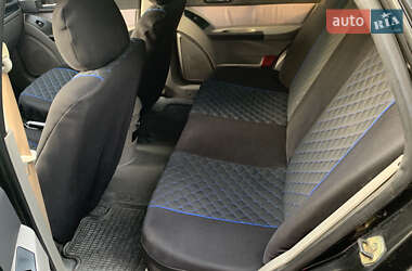 Хэтчбек Geely MR 2008 в 