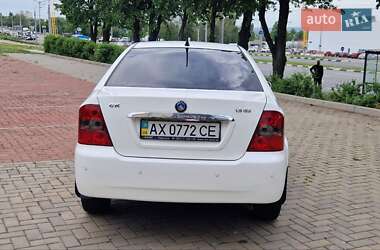 Хетчбек Geely MR 2009 в 