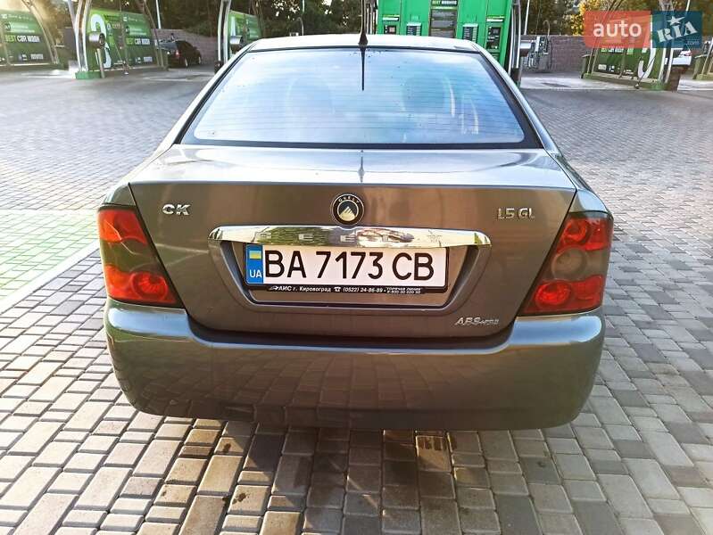 Хетчбек Geely MR 2008 в 