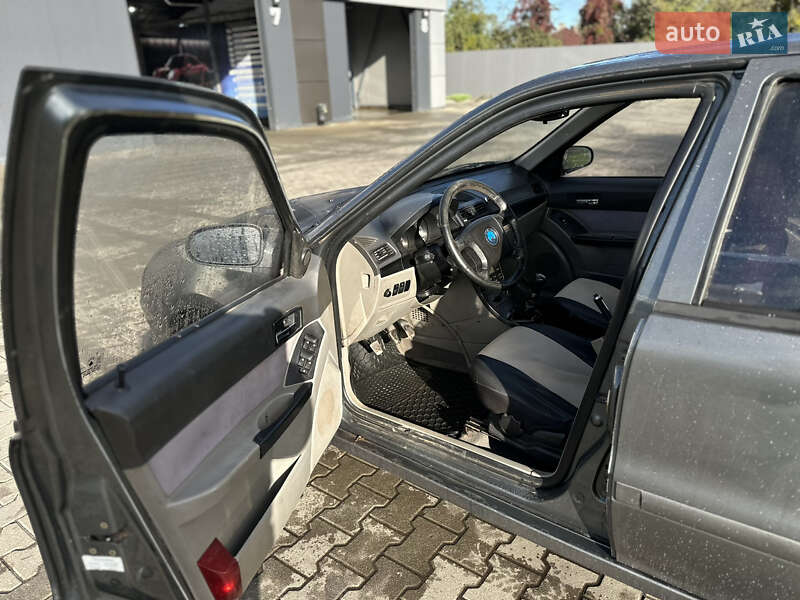 Хэтчбек Geely MR 2008 в Шептицькому