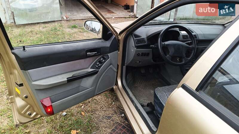 Хэтчбек Geely MR 2006 в Сумах фото 7 Хэтчбек Geely MR 2006 в Сумах