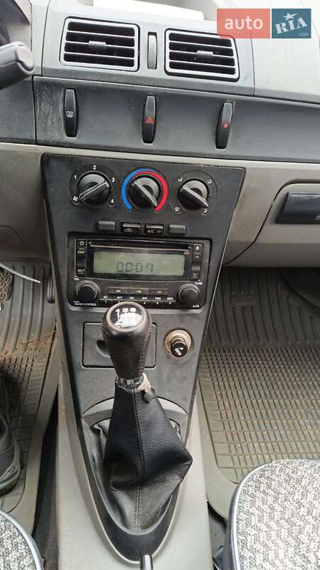Хэтчбек Geely MR 2006 в Сумах фото 9 Хэтчбек Geely MR 2006 в Сумах