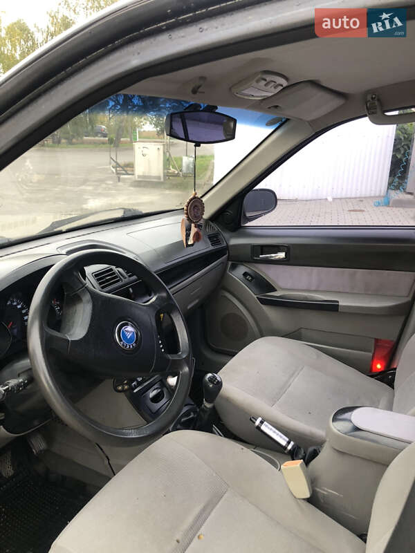 Хэтчбек Geely MR 2008 в Виноградове