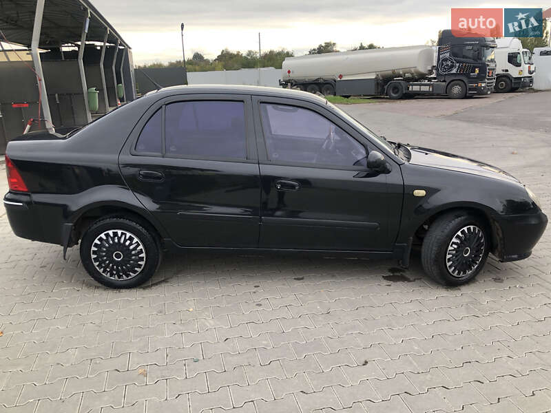 Хэтчбек Geely MR 2008 в Виноградове