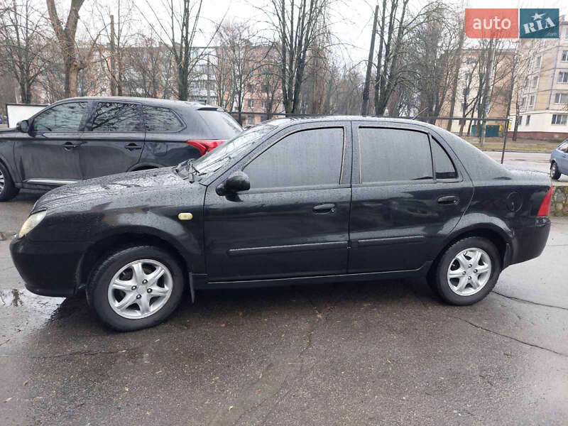 Хетчбек Geely MR 2008 в Кременчуці
