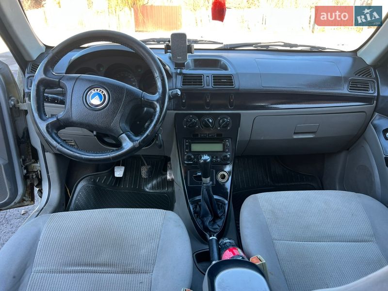 Хетчбек Geely MR 2008 в Гнівані