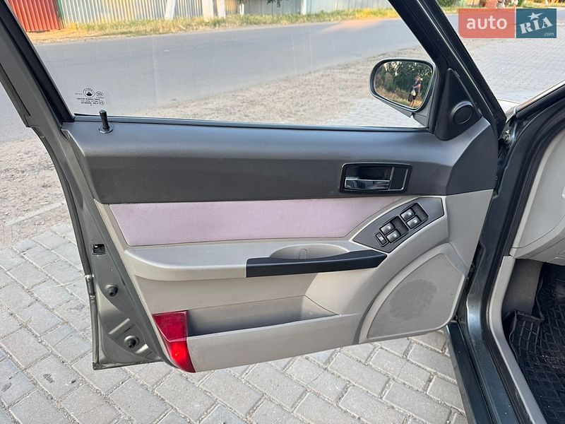Хетчбек Geely MR 2008 в Дачному