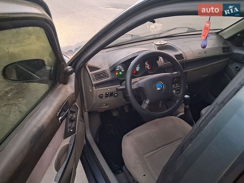 Хэтчбек Geely MR 2008 в Мирополе фото 3 Хэтчбек Geely MR 2008 в Мирополе