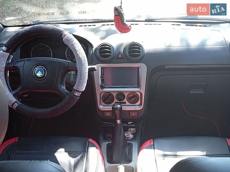 Хетчбек Geely MR 2010 в Смілі