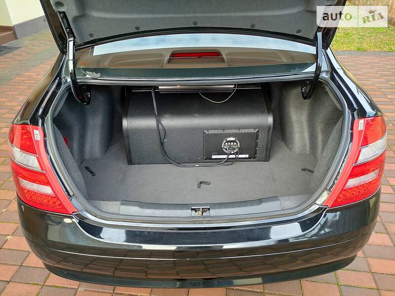 Седан Geely SL 2012 в Иванкове