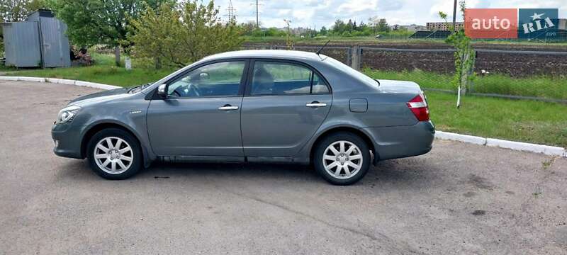 Седан Geely SL 2012 в Долинской