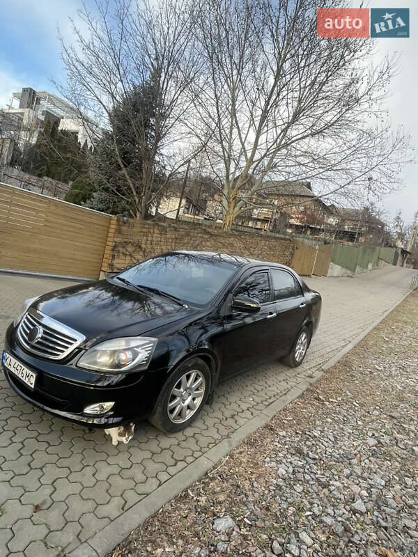 Geely SL 2012