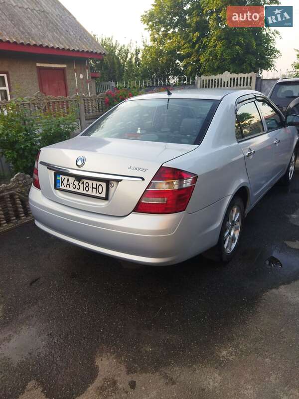 Седан Geely SL 2011 в Бабинцам