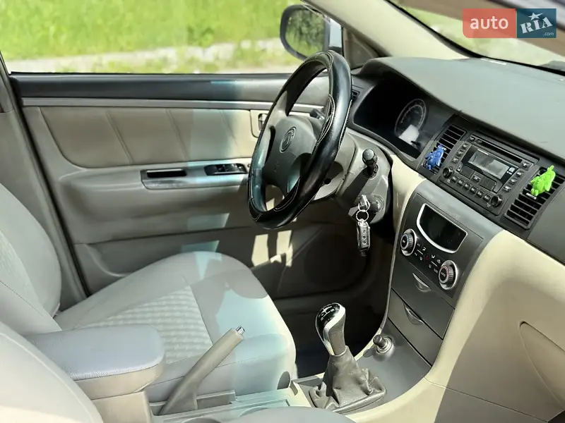 Седан Geely SL 2011 в 