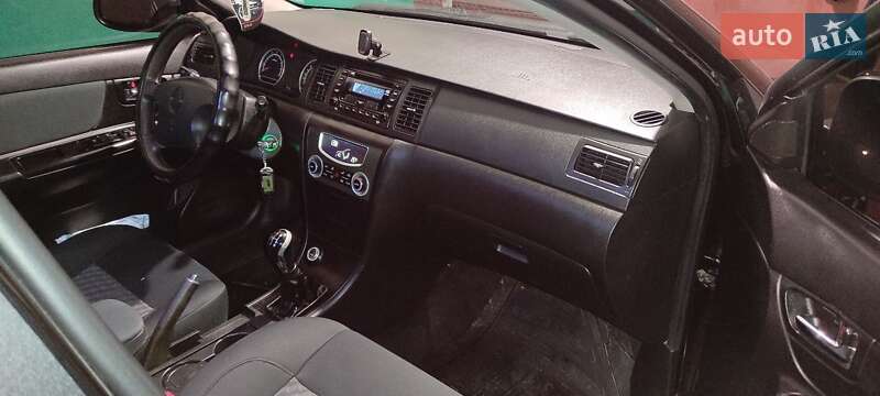 Седан Geely SL 2013 в Южном фото 5 Седан Geely SL 2013 в Южном