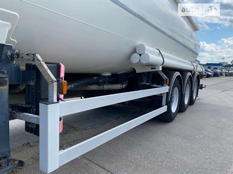 Цистерна полуприцеп General Trailers ТХ34 2003 в Киеве