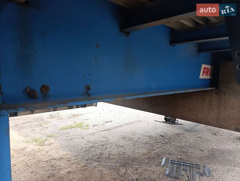 Тентований борт (штора) - напівпричіп General Trailers ТХ34 2004 в Вінниці фото 23 Тентований борт (штора) - напівпричіп General Trailers ТХ34 2004 в Вінниці