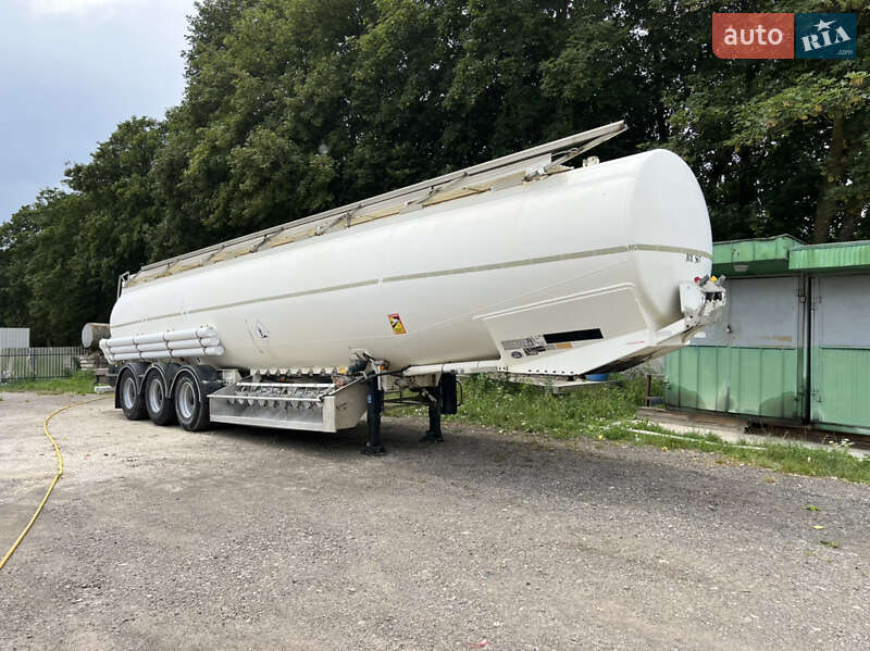 Цистерна полуприцеп General Trailers Trailers 1998 в 