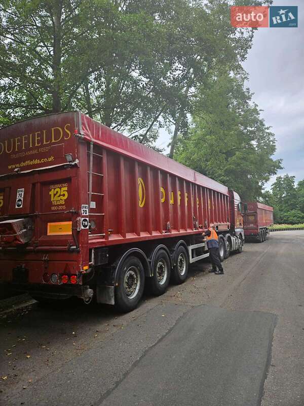 Самосвал полуприцеп General Trailers Trailers 2002 в Бучаче