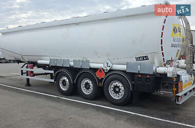 Цистерна напівпричіп General Trailers TX 34CW 2006 в Вінниці