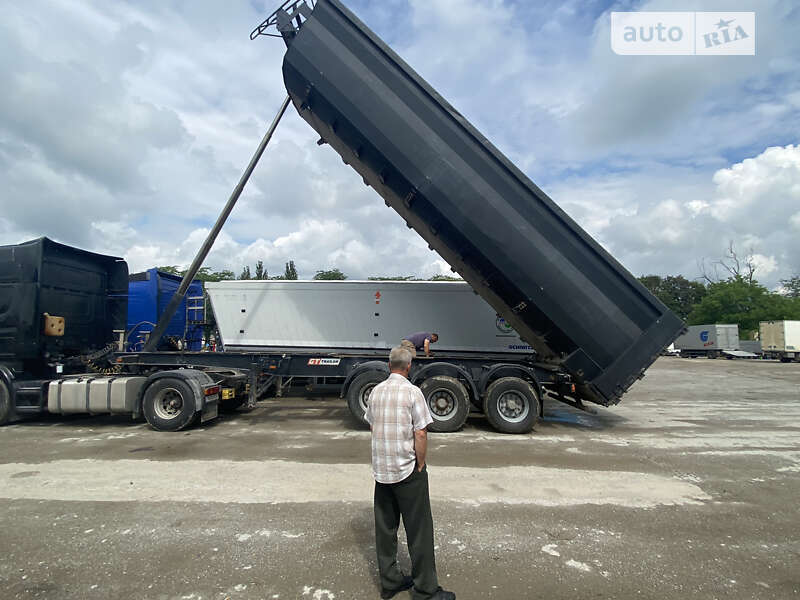 Самосвал полуприцеп General Trailers TX 2001 в Тернополе