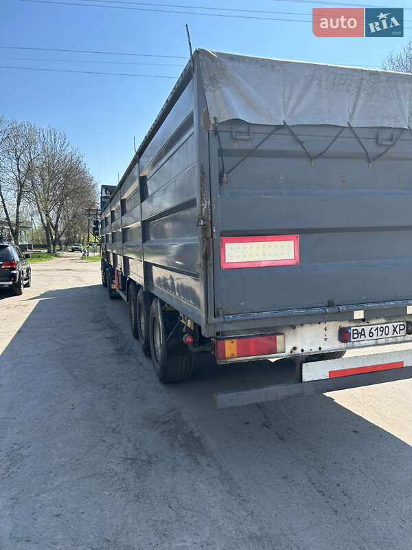 Бортовий напівпричіп General Trailers TX 2003 в Жашківу