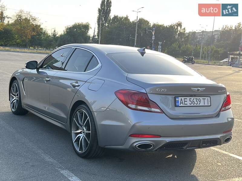 Седан Genesis G70 2019 в Киеве