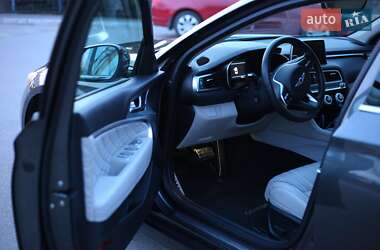 Седан Genesis G70 2019 в 