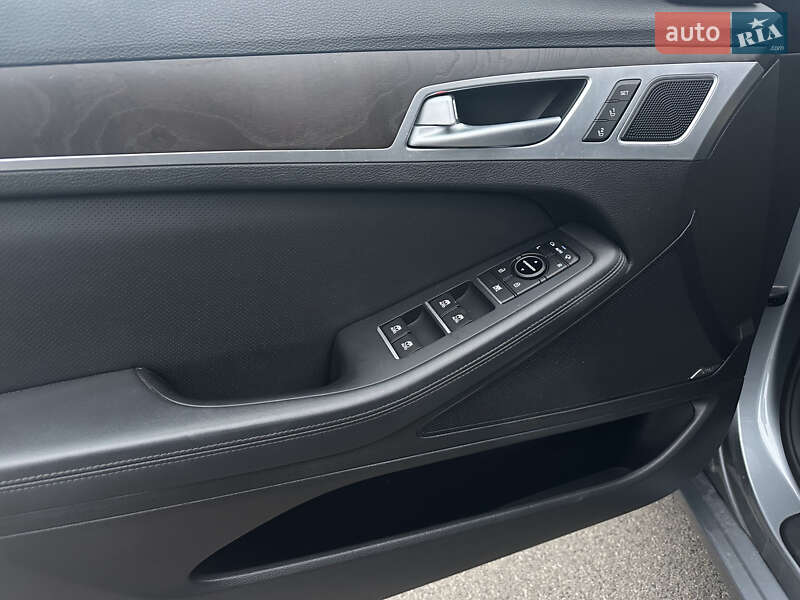 Седан Genesis G80 2016 в Киеве фото 17 Седан Genesis G80 2016 в Киеве