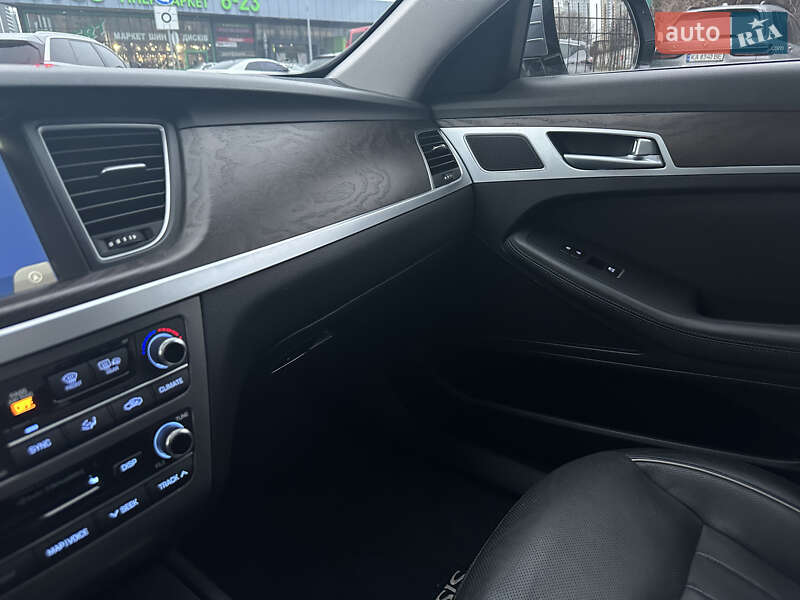 Седан Genesis G80 2016 в Киеве фото 23 Седан Genesis G80 2016 в Киеве