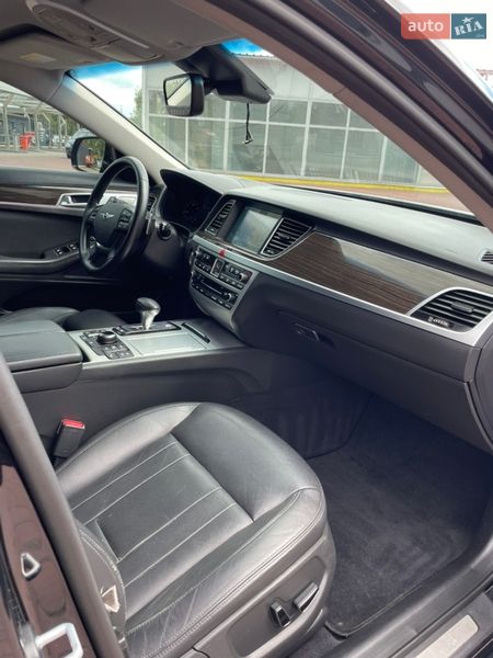 Седан Genesis G80 2016 в Ровно