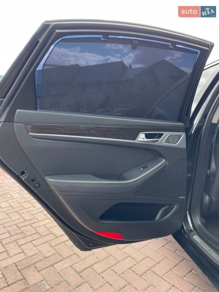 Седан Genesis G80 2016 в Ровно