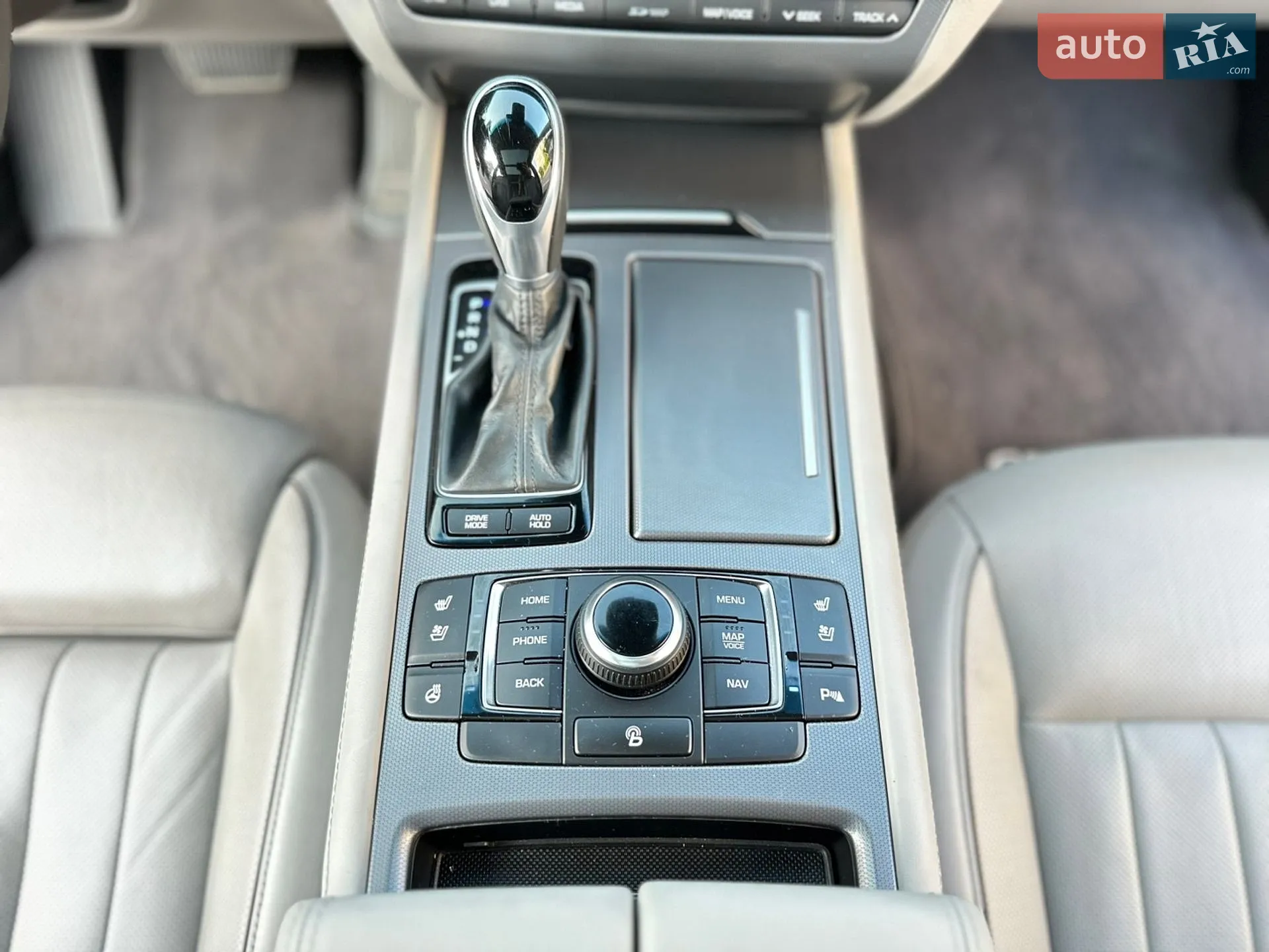 2016 Genesis G80 - мініатюра 19