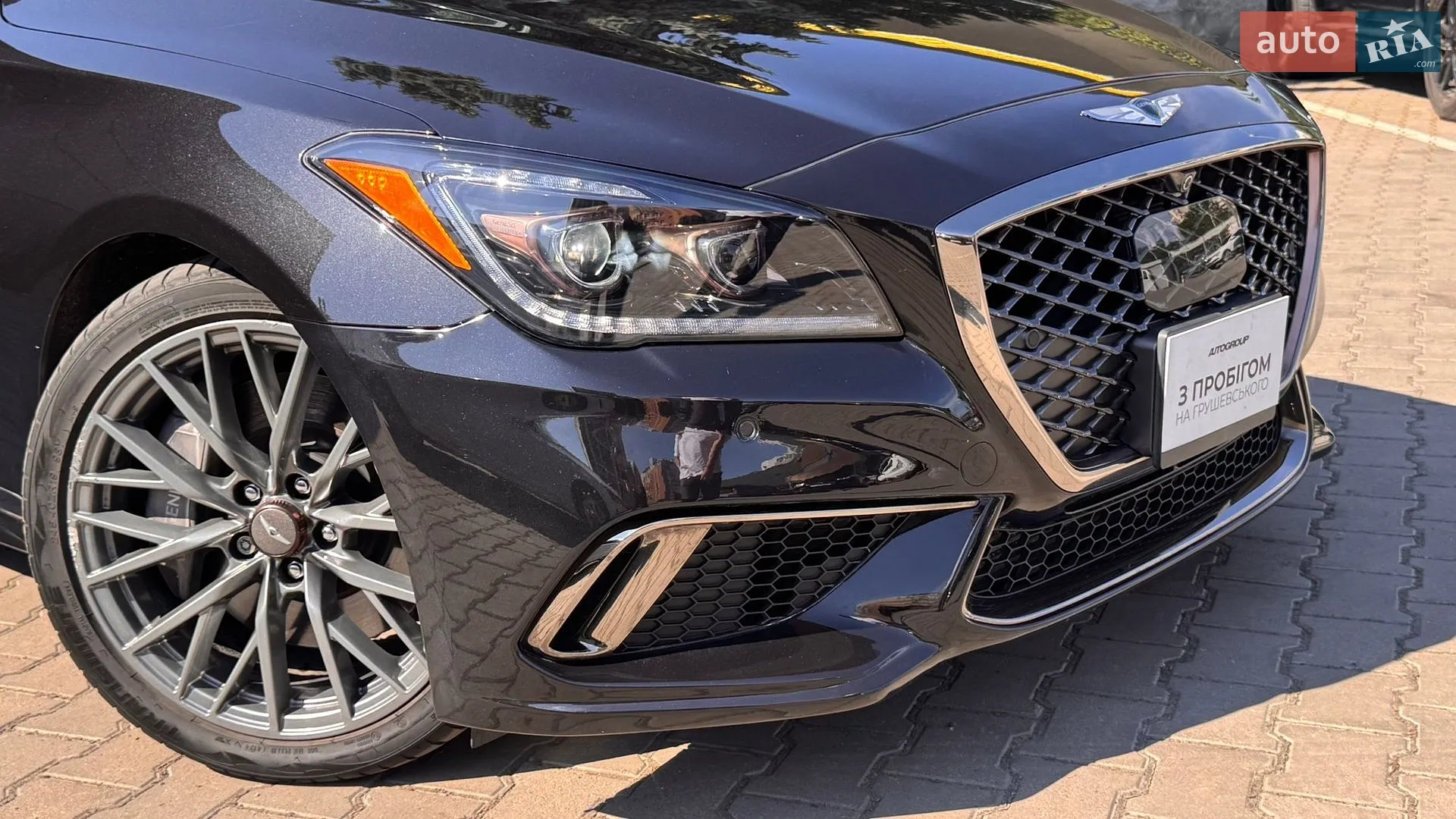 Genesis G80 2017 VIN KMHGN4JB4JU249544 фото оголошення 6 з 38