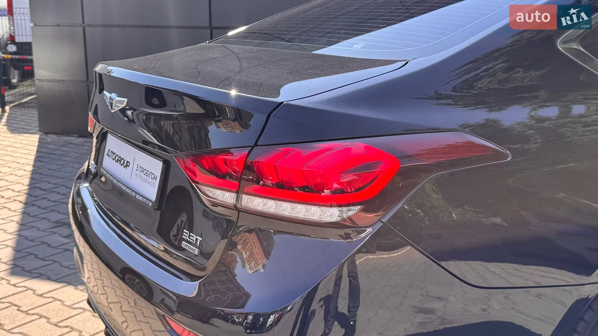 Genesis G80 2017 VIN KMHGN4JB4JU249544 фото оголошення 9 з 38
