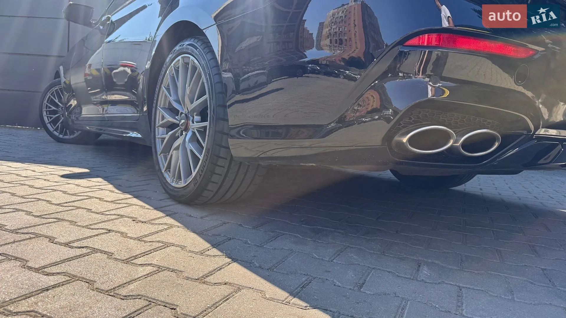 Genesis G80 2017 VIN KMHGN4JB4JU249544 фото оголошення 11 з 38