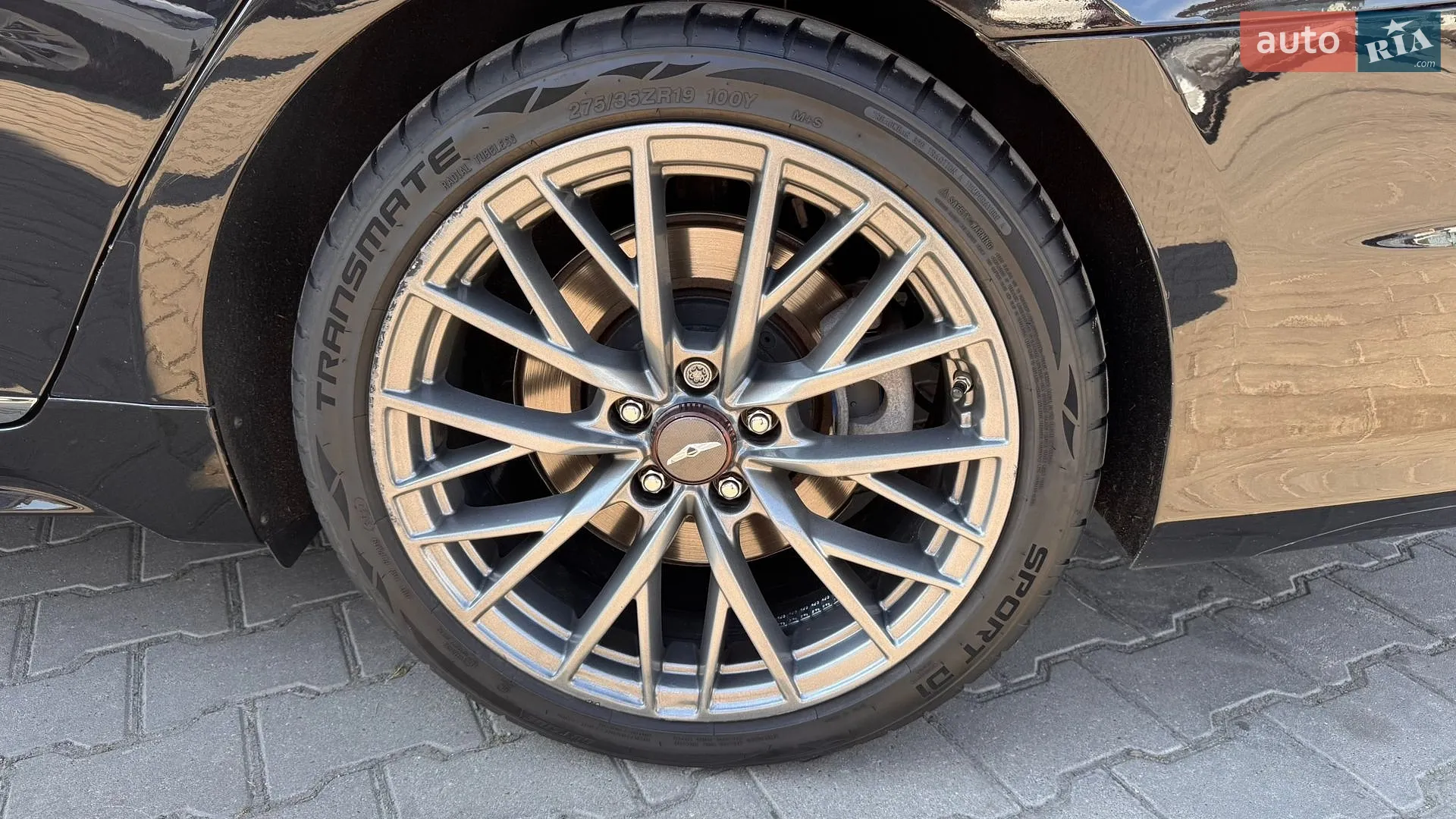 Genesis G80 2017 VIN KMHGN4JB4JU249544 фото оголошення 18 з 38