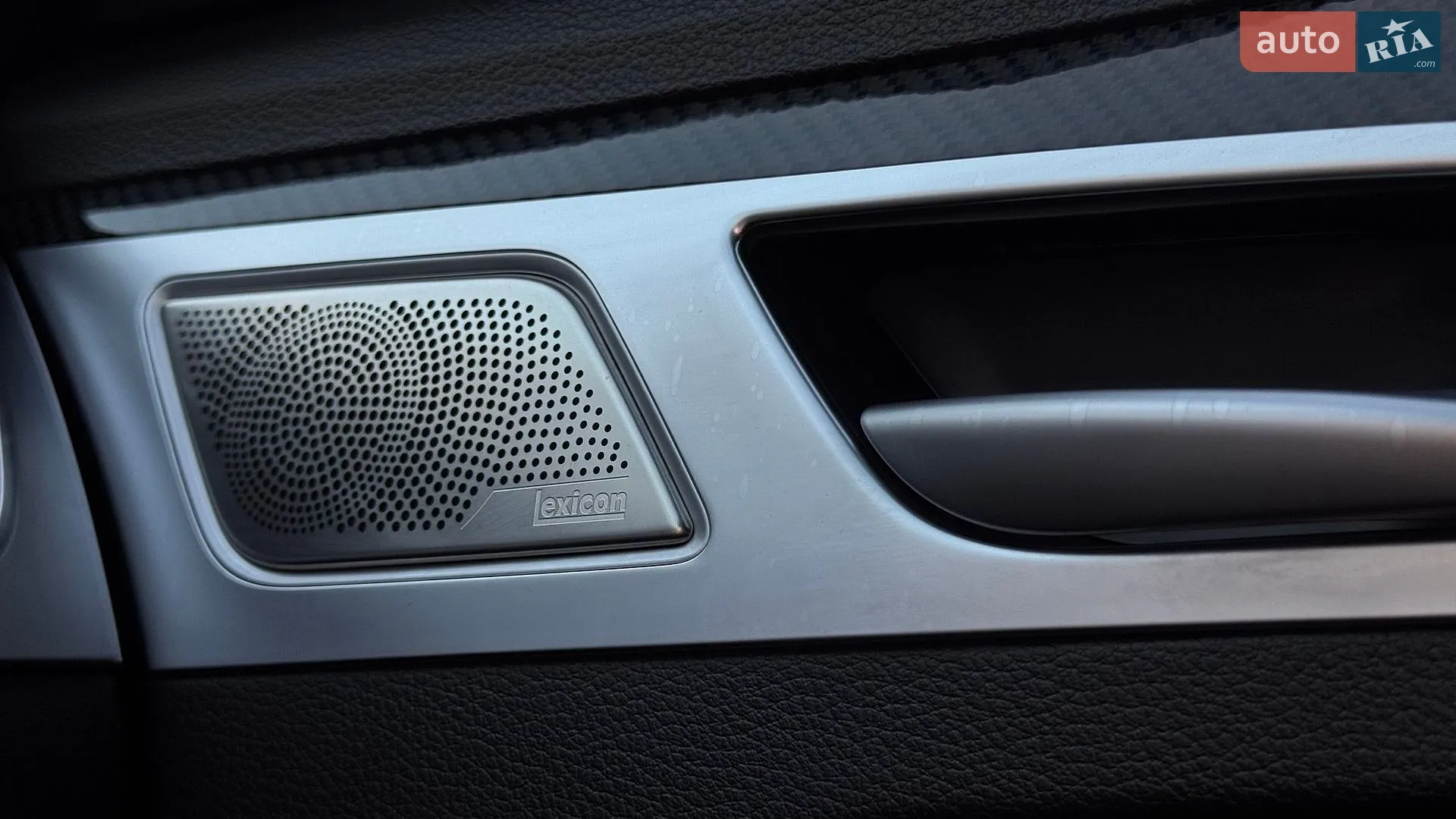 Genesis G80 2017 VIN KMHGN4JB4JU249544 фото оголошення 26 з 38