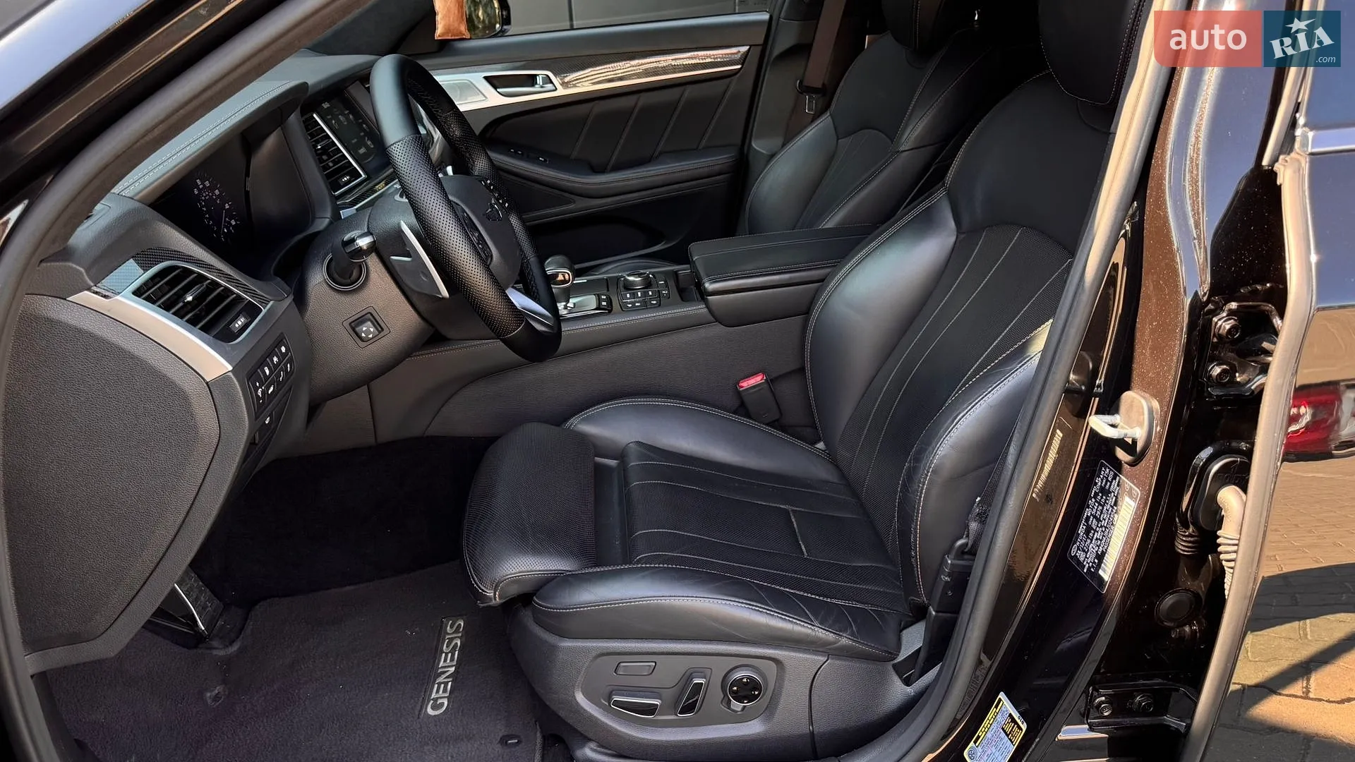 Genesis G80 2017 VIN KMHGN4JB4JU249544 фото оголошення 34 з 38