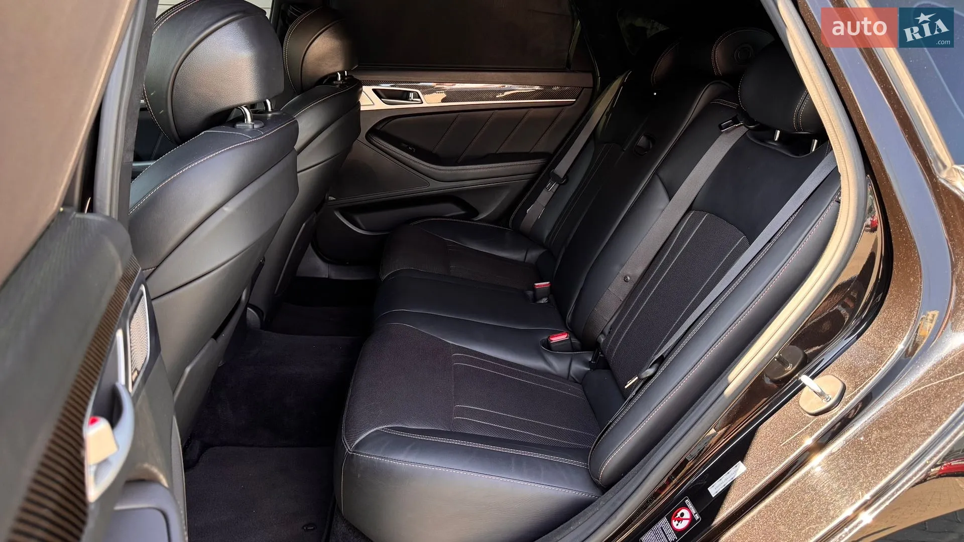 Genesis G80 2017 VIN KMHGN4JB4JU249544 фото оголошення 36 з 38