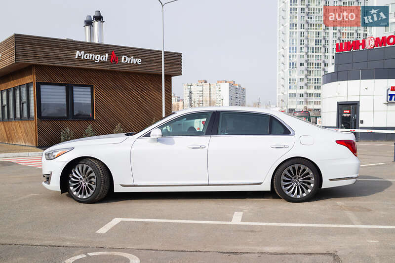 Седан Genesis G90 2018 в Киеве