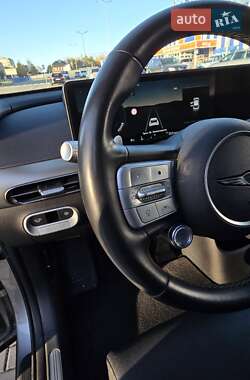 Внедорожник / Кроссовер Genesis GV60 2023 в 