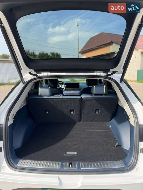 Внедорожник / Кроссовер Genesis GV60 2023 в Сокале фото 12 Внедорожник / Кроссовер Genesis GV60 2023 в Сокале