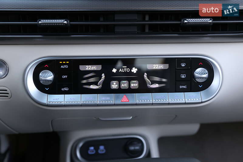 Внедорожник / Кроссовер Genesis GV60 2022 в Киеве